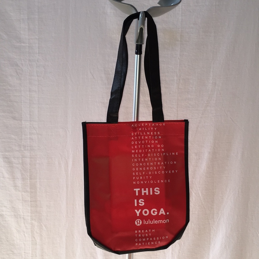 New Lululemon Tote Bag with Button Closure - Picture 3 of 7